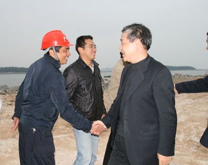 天下政协专题调研组一行到钦州港三墩公路调研 - 企业要闻 - J9集团